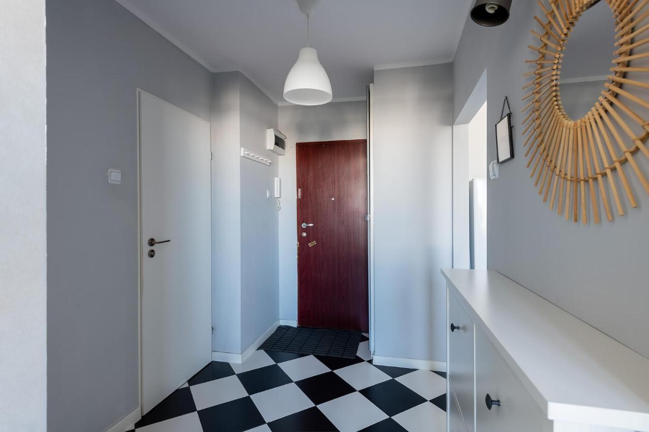 Maklakiewicza 17 - 700M Od Szpitala Mswia - 4Km Do Lotniska Chopina - Maly Balkon - Piekny Widok Na Centrum Warszawy Warschau Exterior foto